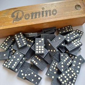 Antique Dominos Set Wooden Dominoes Double Nine Set in Wooden Box Domino Pieces Incomplete Domino Game 50pcs Engraved Floral Pattern