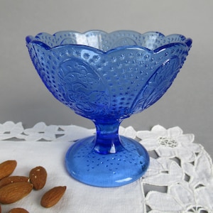 Vintage Blue Glass Footed Bowl Candy Dish Ice Cream Bowl