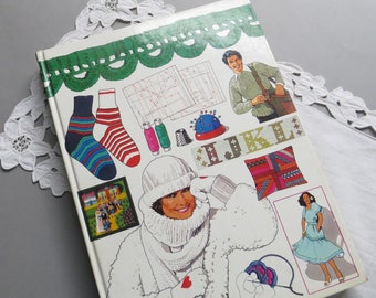 Vintage Craft Book Sewing Knitting Crocheting Embroidery Sewing Book German Handicraft Book Sewing Patterns Handarbeiten Buch