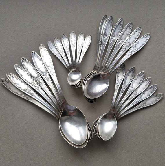 Vintage Spoons Coffee Teaspoons Dessert Tablespoons Diner Soup