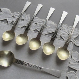Vintage Coffee Spoons and Sugar Spoon Set of 6 Silver Plated Gold Plated Tea Spoon Geometric Zig Zag Decoration Teaspoons