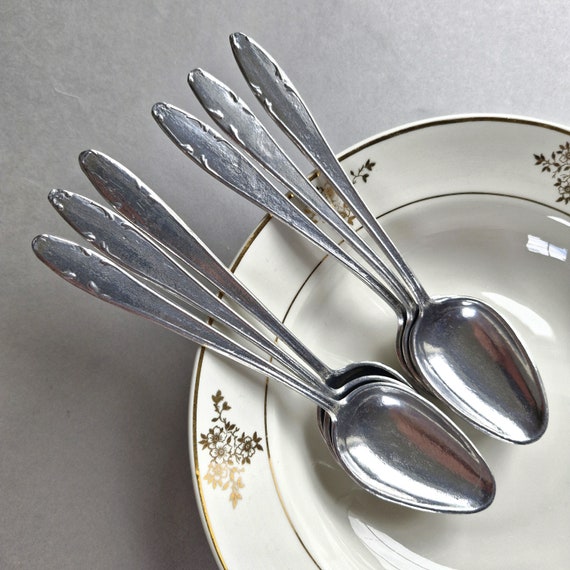 Vintage Aluminium Löffel Set mit 6 unbenutzten Esslöffeln Menülöffeln Suppenlöffeln Sowjetunion Vintage Löffeln Vintage Besteck Camping Ausrüstung