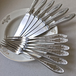 Vintage Forks and Knives Stainless Steel Cutlery Set Vintage Kitchen Flatware