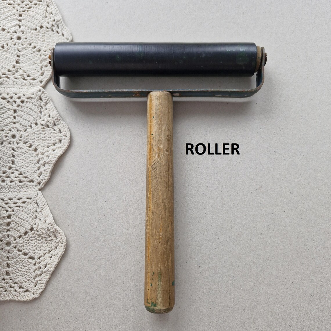 Vintage Photo Equipment 35mm Film Developing Tank, Photo Printing roller, Photographic Tray and Tweezers, foto 4 di 5