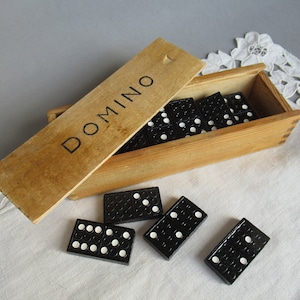 Vintage Domino Set with Dragon Plastic Dominoes Dominos Set Full Set in Wooden Box Domino Pieces Domino Game