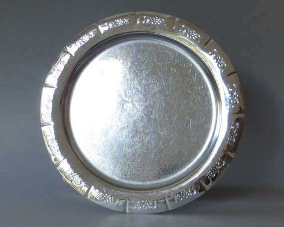 Nickel plated metal serving tray hotsell