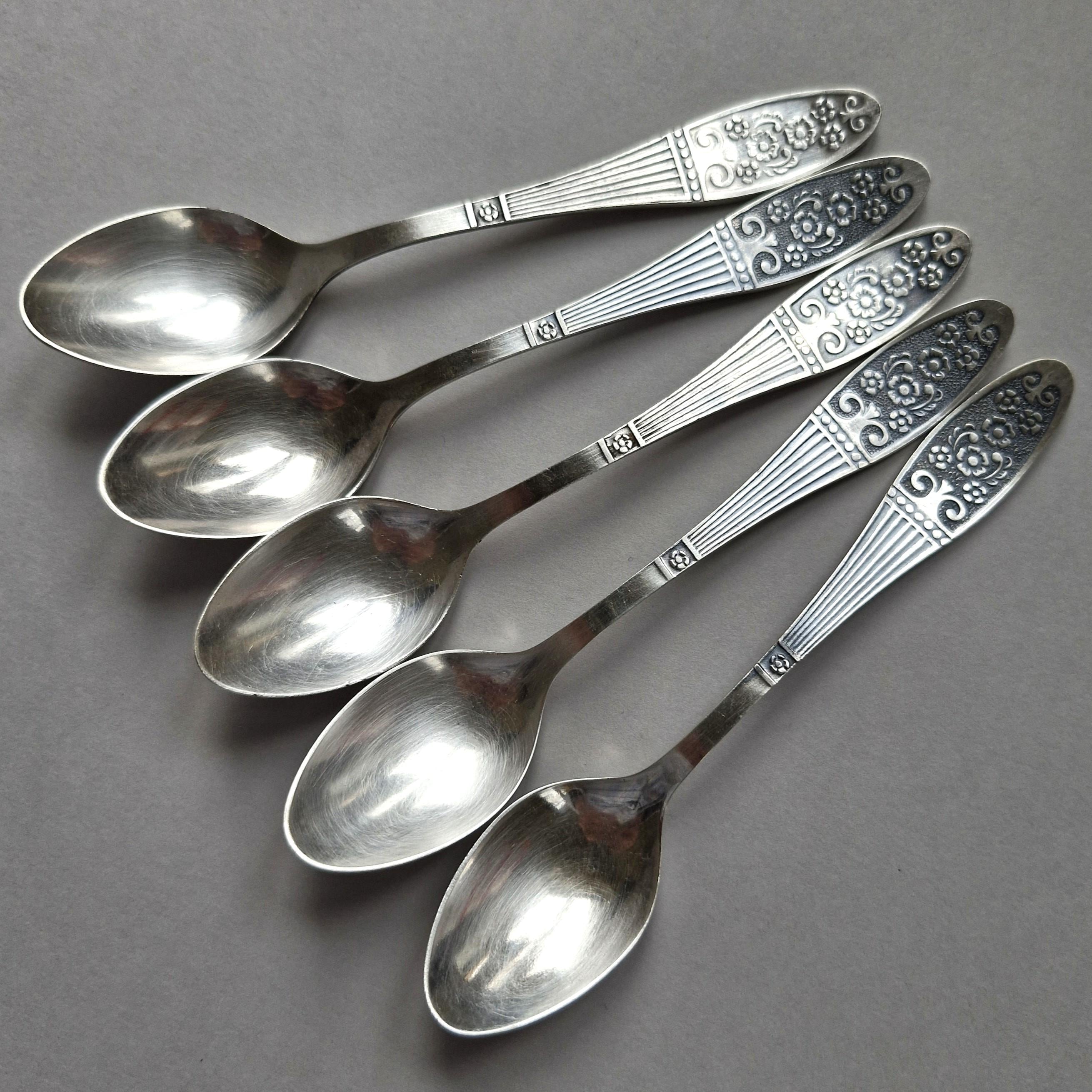 Vintage Teaspoons Silver Plated Spoon Set of 5 Floral Tea Spoons