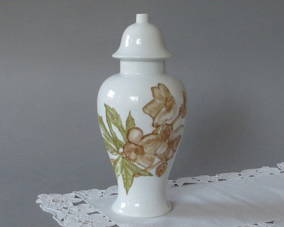 Floral 2024 lamp base