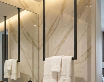 Minimalist Gold Wall-Mounted Towel Holder – Geometric Bathroom Decor