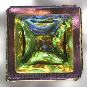 Pinchback Stained Glass Jewel 42mm, Green Iridescent