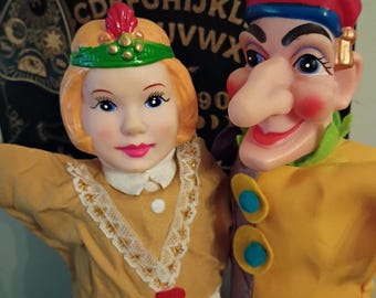 Haunted Dolls Hilarious 1952 Married Couple Hand Puppets Love To Fight And Argue