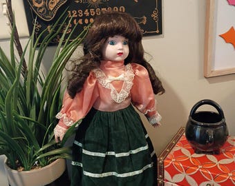 Muñeca embrujada Tammy 1979 Azafata de aerolínea Lindo espíritu positivo Viajera