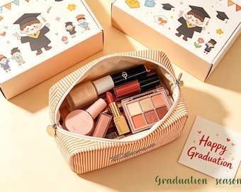 Bestickte Kosmetiktasche aus Seersucker - Reise-Kulturbeutel, Make-up-Pinseltasche