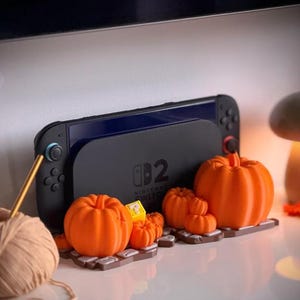 Nintendo Switch 2 Kürbis-Ständer | Aufbewahrung für Spielmodule & Halloween