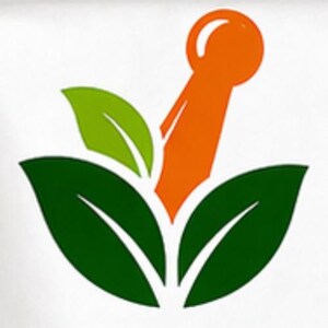 Puede incluir: Logotipo estilizado con mortero y maja naranja, sobre un fondo de hojas verdes. El dise&ntilde;o sugiere un tema natural o herbal, posiblemente relacionado con productos de salud o bienestar.