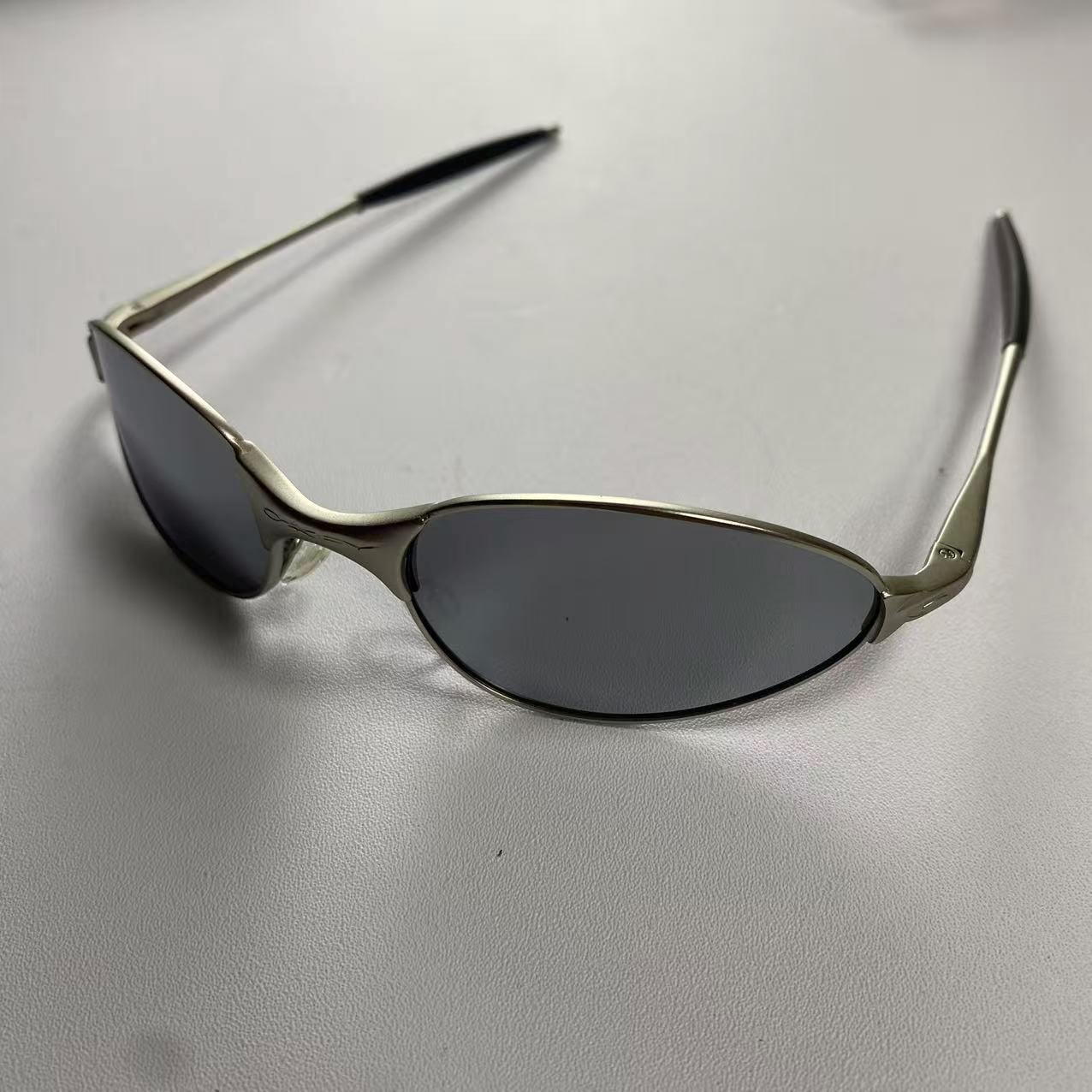 Oakley c wire sunglasses - Etsy 日本