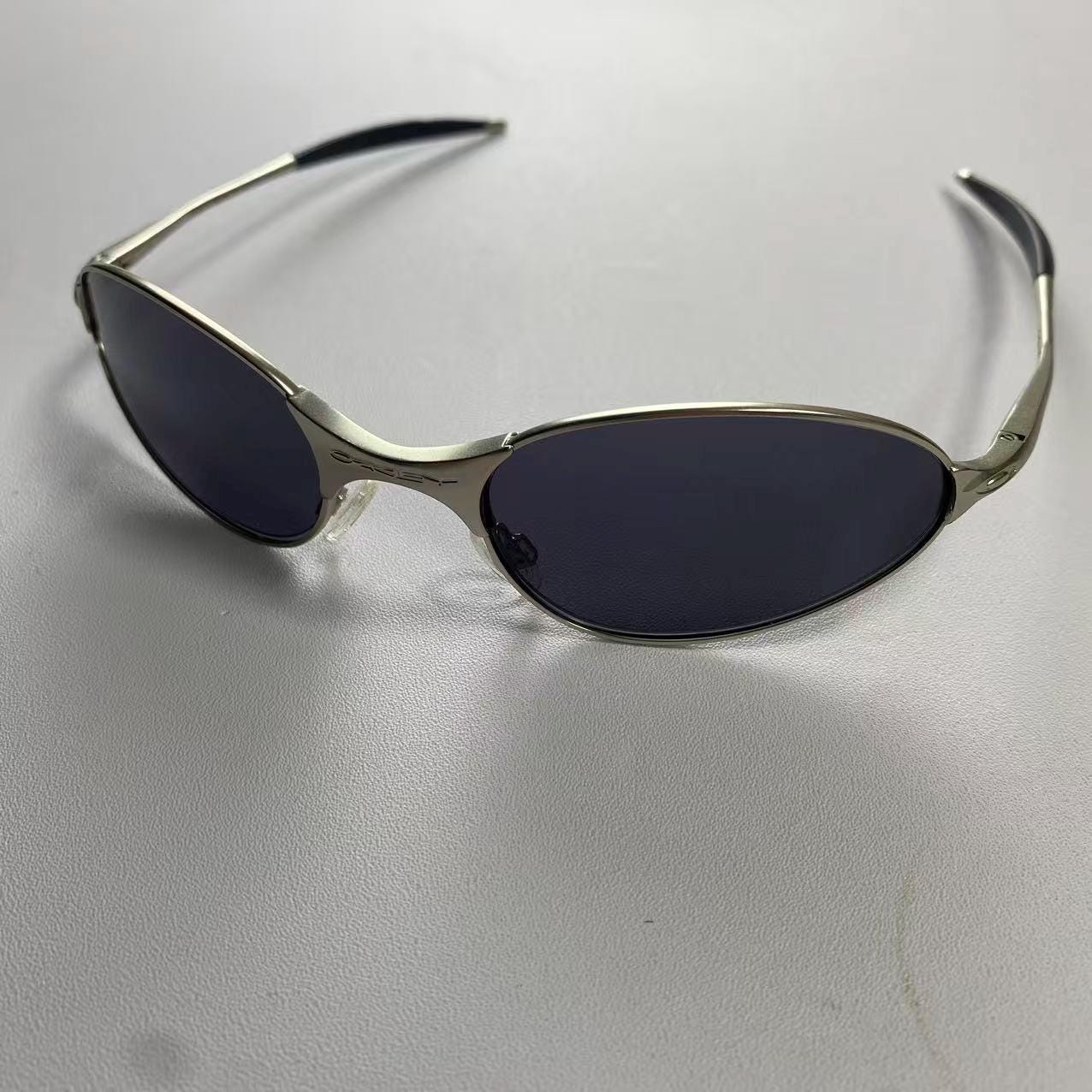 oakley wire オークリー　vintage サングラス　メタルフレーム Vintage oakley a wire - Gem
