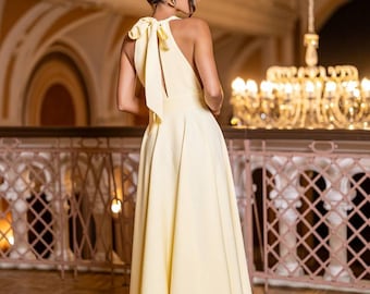 Vestido amarillo de dama de honor para jardín de verano - Vestido sin mangas con cuello halter y lazo, vestido midi para invitada de boda color limón mantequilla