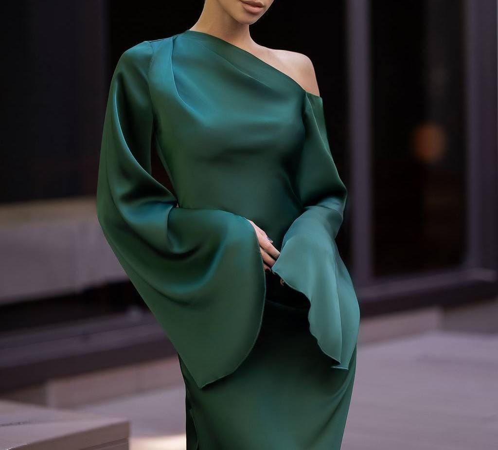 formal dresses with shoes What to Wear a Black Dress Features: Ruching main image 0