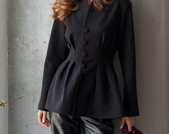 Blazer elegante negro de manga larga entallado para mujer, chaqueta clásica formal negra, ropa de oficina.