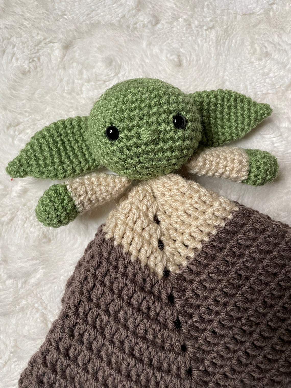 Baby yoda lovey Crochet baby yoda blanket Baby blanket Etsy España