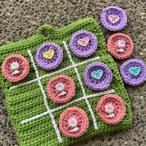 Crochet tic-tac-toe game pattern, PDF game pattern, crochet family game, tictactoe game crochet pattern, learning game PDF,  easy crochet