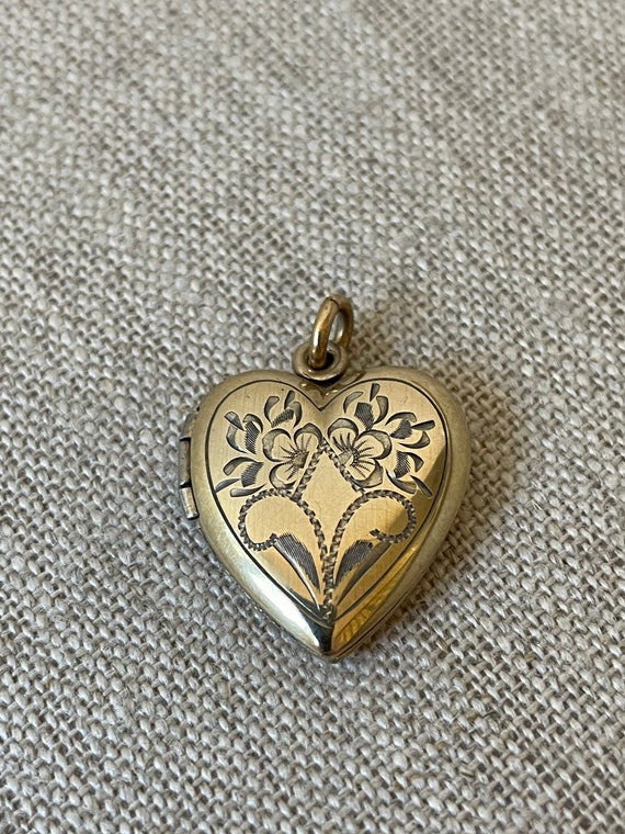 Heart LOCKET - Vintage Etched Gold Filled Locket
