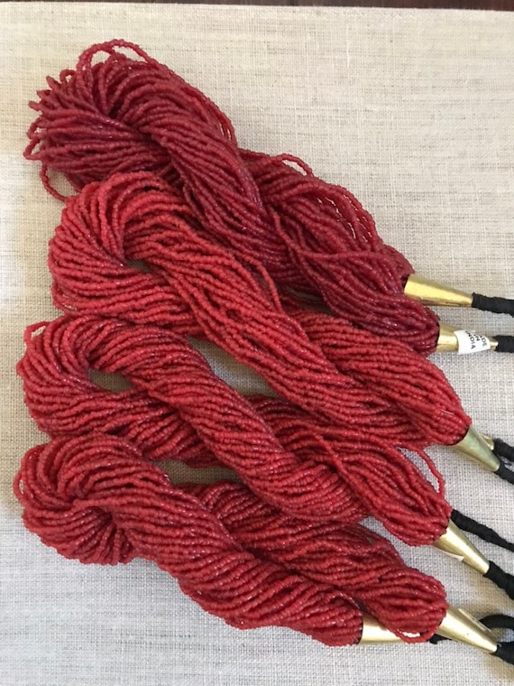 Vintage Red CORAL Glass Seed Bead Necklace BLEMISHE… Gem