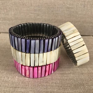 Vintage Mother of Pearl Shell Bracelet - Stainless Steel Stretch Band