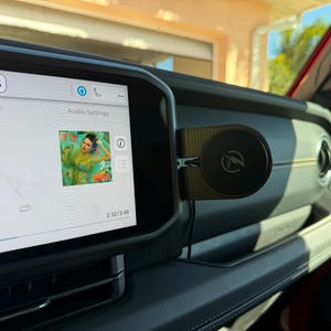 2024+ Jeep Wrangler Gladiator Phone Mount | MagSafe Charging | Dash Friction-Fit Holder | No-Tools Install | TrailMounts imagen 13