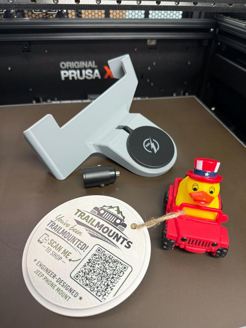2024+ Jeep Wrangler Gladiator Phone Mount | MagSafe Charging | Dash Friction-Fit Holder | No-Tools Install | TrailMounts imagen 4