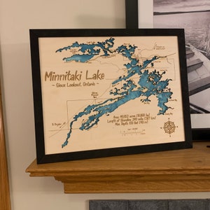 Madera grabada cortada con láser - Mapa del lago Minnetaki - Sioux Lookout Ontario Canada Frame Trim 16x20 pulgadas