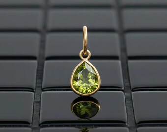 7x5mm Peridot Charm, 14k Solid Gold Charm, Natural Peridot Charm,Gold Charm,Charm Pendant, Charm Necklace, Handmade Gold Charm, Gift for Her