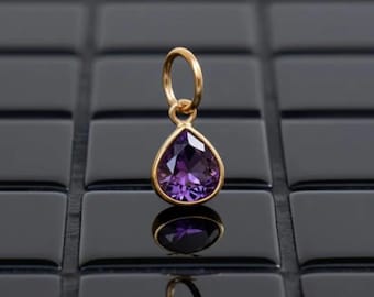 小さな14金アメジストペンダント：手作りのゴールドチャーム - Etsy 日本