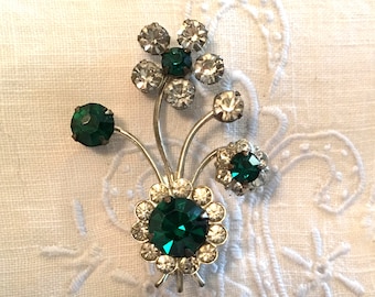 Vintage Green Rhinestone Flower Brooch: Gemstone Cluster Pin