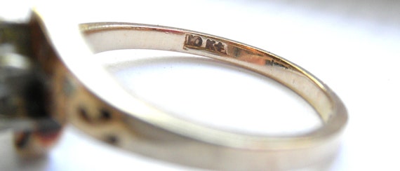 Vintage 10k Gold Diamond Flower Ring - Unique Eng… - image 5