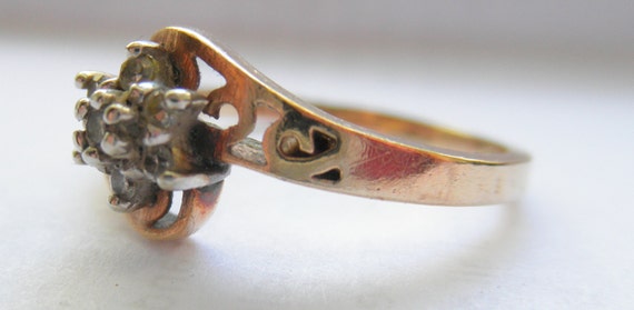 Vintage 10k Gold Diamond Flower Ring - Unique Eng… - image 3