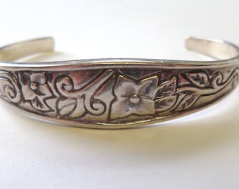 Vintage Sterling Silver Cuff Bracelet Engraved Flower Design Adjustable marked Jewelry Accessories