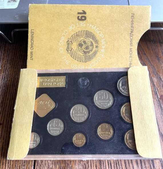 USSR Russia 1980 Leningrad Mint Set OF Coins IN Original Box Unc
