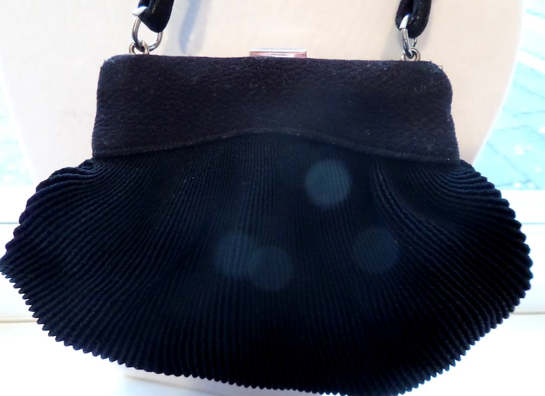 1930's Vintage Black Formal Rhinestone Diamond Clasp Small Handbag Clutch with Handle image 5