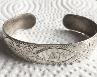 Vintage Sterling Silver Cuff Bracelet Engraved Design size smaller Wrist Adjustable marked Jewelry Accessories