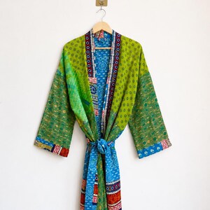 Kimono in crêpe di seta, spolverino boho in seta patchwork, vestaglia leggera fatta a mano, copricostume da spiaggia, abbigliamento da resort per donna