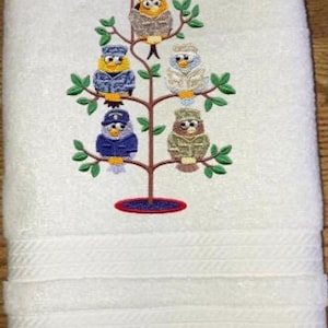 Embroidery &quot;Salute the Five Branches of the US Military&quot; Tweets-HiQuality Cotton Craft Cream or White Waffle Weave Towel or White Hand Towel