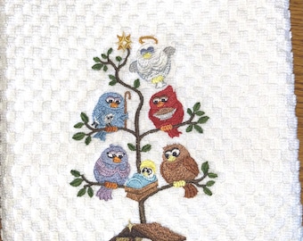 Embroidered Nativity Birds Waffle Weave Hand Towel: Holiday Decor
