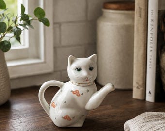 Vintage Cat Teapot - Porcelain Figural Cat - Cottagecore Tea - Made in China