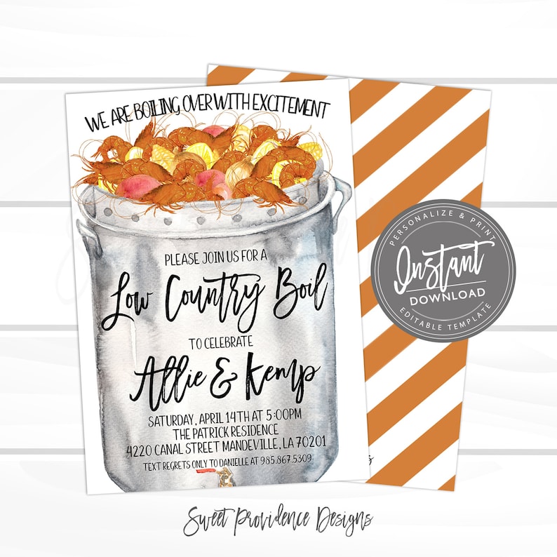 Pode incluir: Uma ilustra&ccedil;&atilde;o em aquarela de uma panela de cozido de lagosta com o texto "We are boiling over with excitement" e "Please join us for a Low Country Boil to celebrate Allie & Kemp" com detalhes para o evento, incluindo a data, a hora, o local e as informa&ccedil;&otilde;es de contato para os pedidos de desculpas. O fundo &eacute; um padr&atilde;o de listras laranja e branco.