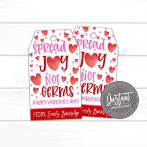 Puede incluir: Etiquetas de regalo imprimibles para el D&iacute;a de San Valent&iacute;n con un dise&ntilde;o de coraz&oacute;n de acuarela. Las etiquetas incluyen el texto "Spread Joy Not Germs" y "Happy Valentine's Day!" con espacio para agregar un nombre. Las etiquetas son personalizables y se pueden imprimir en casa.
