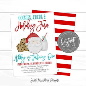Może przedstawiać: Świąteczne zaproszenie z tekstem "Cookies, Cocoa & Holiday Fun" i "Abby is Turning One". Projekt zawiera ilustracje ciasteczek, Świętego Mikołaja i butelki mleka. Zaproszenie ma czerwono-biały wz&oacute;r w paski z tyłu.