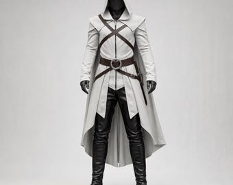 Assassin Hooded Long Coat Kostüm | Weiß Leder Duster, Cross Harness, Hose