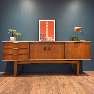 Walnut Mid-Century TV Console with Fluted Cabinets & Open Shelves,Modern Wooden TV Stand,Luxury Curved Media Console | Handmade Walnut